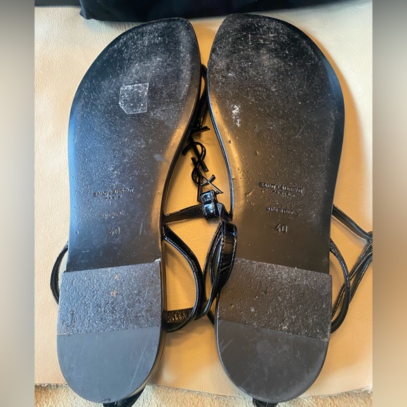 (EUC) SAINT LAURENT PARIS T-STRAP THONG SANDALS IN NERO E40 US 10 (EXCELLENT) - Picture 8 of 10